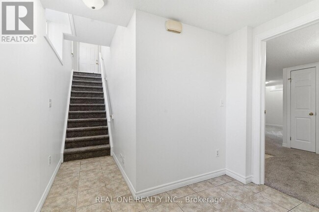 Building Photo - 132 Dawn Ave