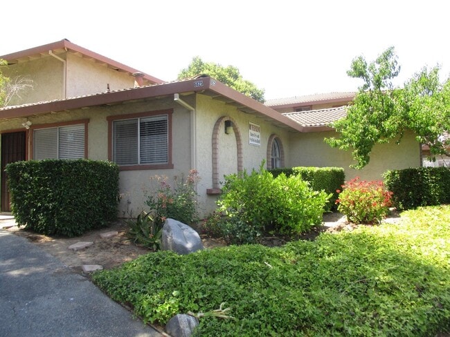 Building Photo - 6825 Filbro Dr