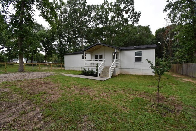 Building Photo - 26257 Red Oak Ln