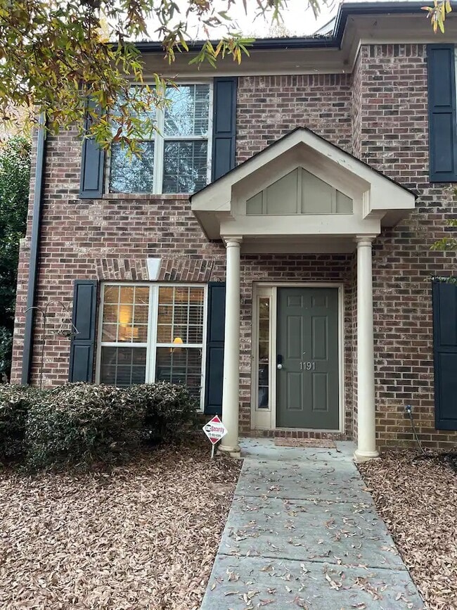 Photo - 1191 Binghampton Cir Townhome