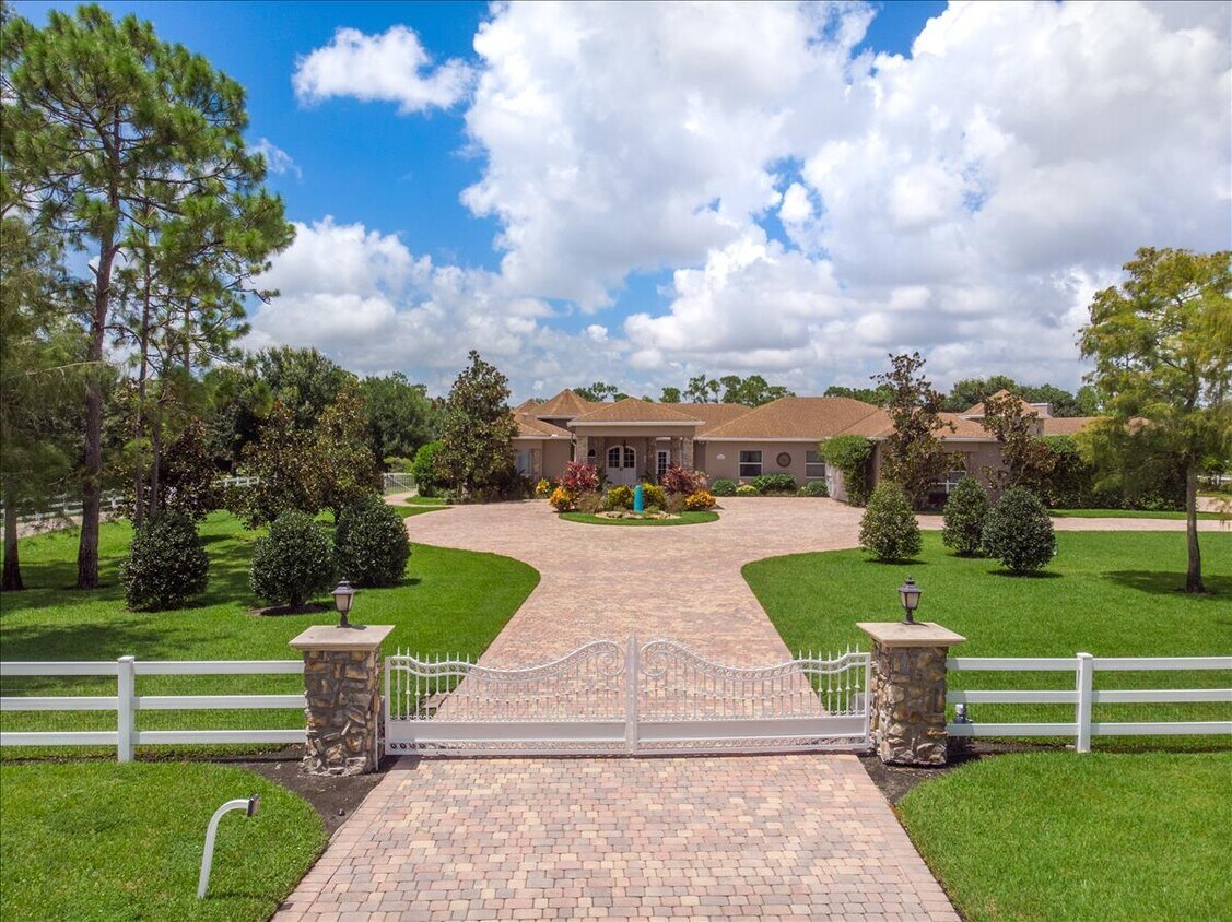 Foto principal - 11225 Hawk Hollow