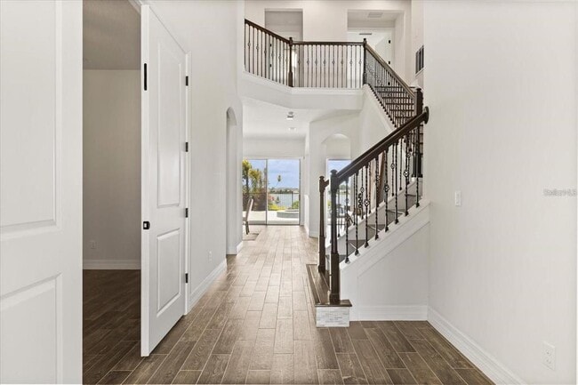 Foto del edificio - 10854 Lemon Lake Blvd