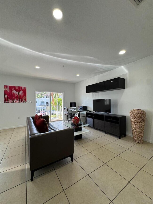 Building Photo - 8800 NW 97th Ave