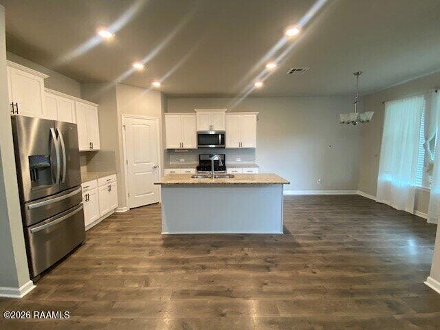Building Photo - 616 Vert Dr