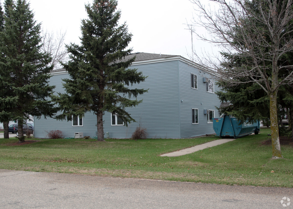 Building Photo - Maple Apartments