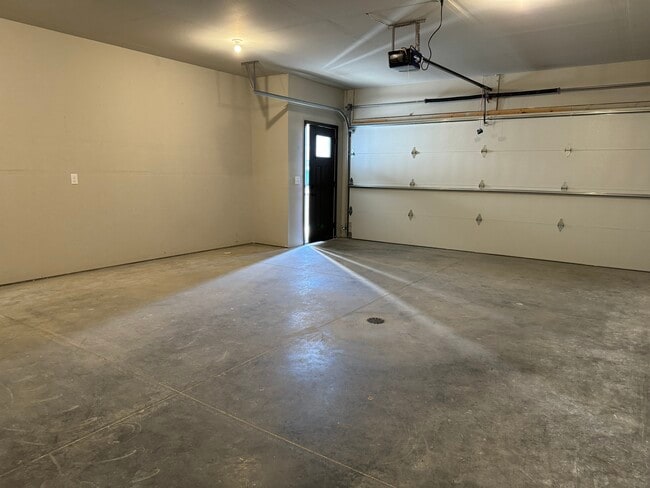 Photo - 2140 Rolling Green Trail Townhome