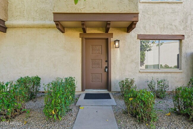 Foto del edificio - 4163 N 81st St