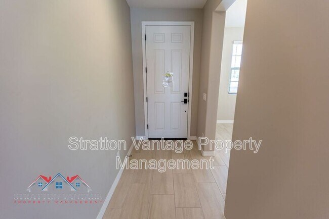 Building Photo - 18030 W Jones Ave