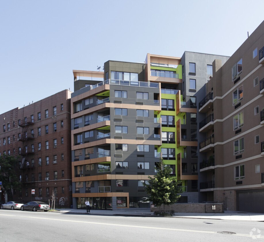 Foto del edificio - BeCa Condos