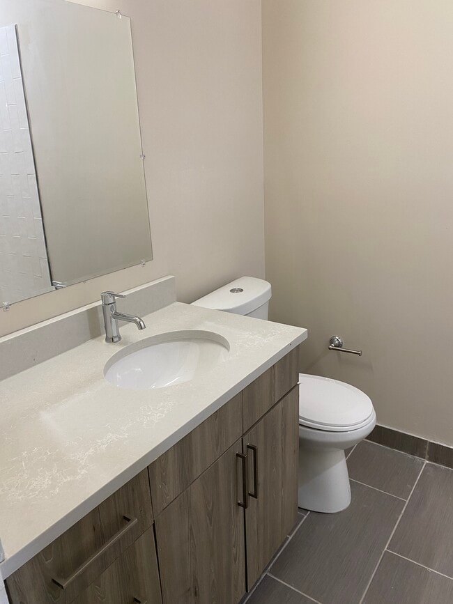 Building Photo - 1805 Saint Paul St