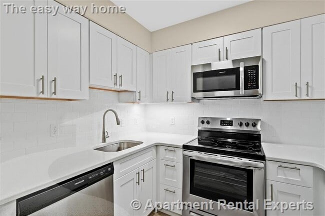 Photo - 632 Massachusetts Ave Apartment