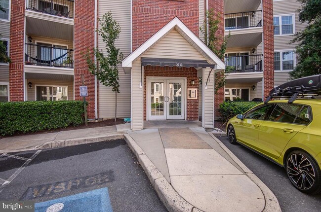 Building Photo - 3313 Wyndham Cir