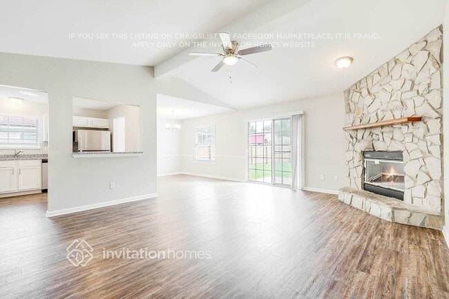 Foto del edificio - 7800 MacDougall Dr