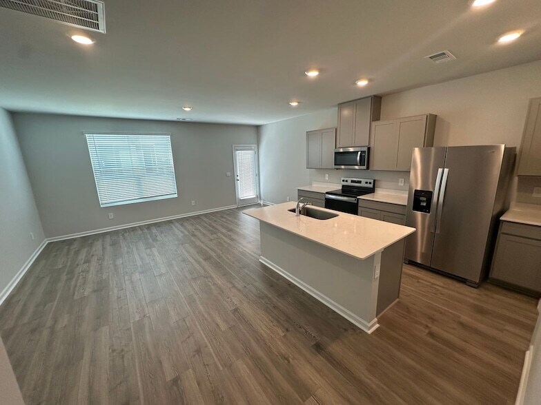 Photo - 206 Hazel Lane Unit