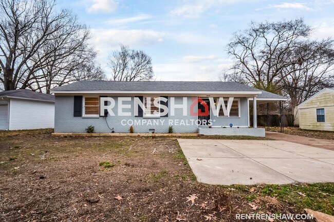 Building Photo - Text our Leasing Team at 901-820-4367 to S...