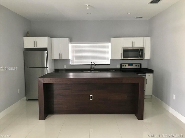 3 br, 2 bath House - 9634 NW 2nd Ave - 4