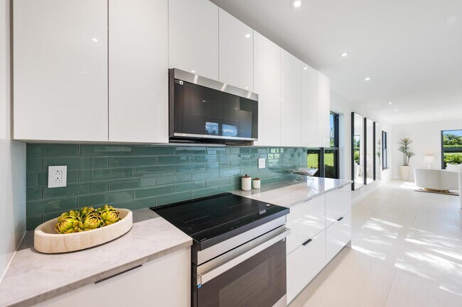 Foto del edificio - 800 Greensward Ct