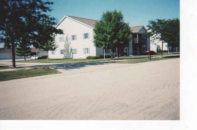 422 Pine Tree Dr Fond Du Lac Wi 54935 Apartments Fond Du Lac Wi Apartments Com