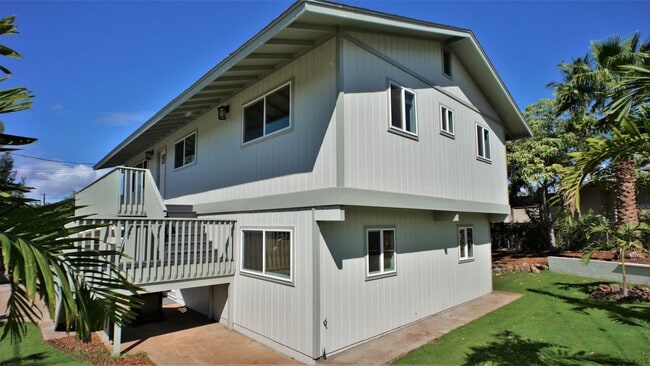 Building Photo - 209 Auhana Rd