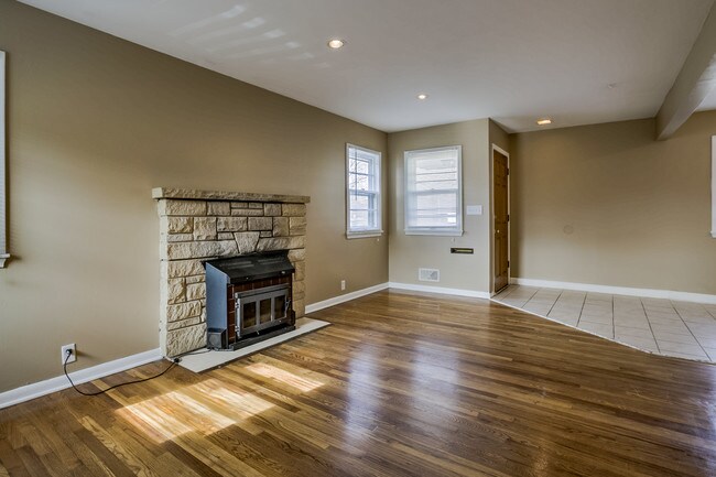 Foto del edificio - 4401 N 53rd St