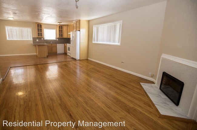 Building Photo - 3 br, 1 bath House - 32031 Kennet Street