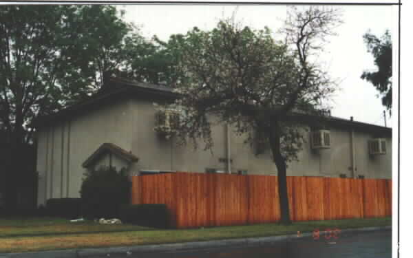Building Photo - 501 Penrose Dr