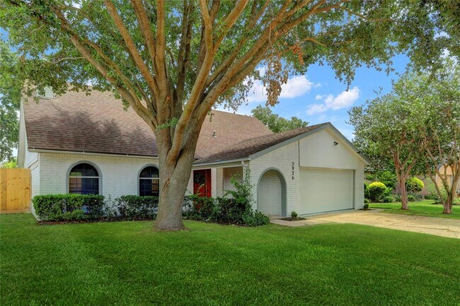 Building Photo - 7926 Windy Creek Dr