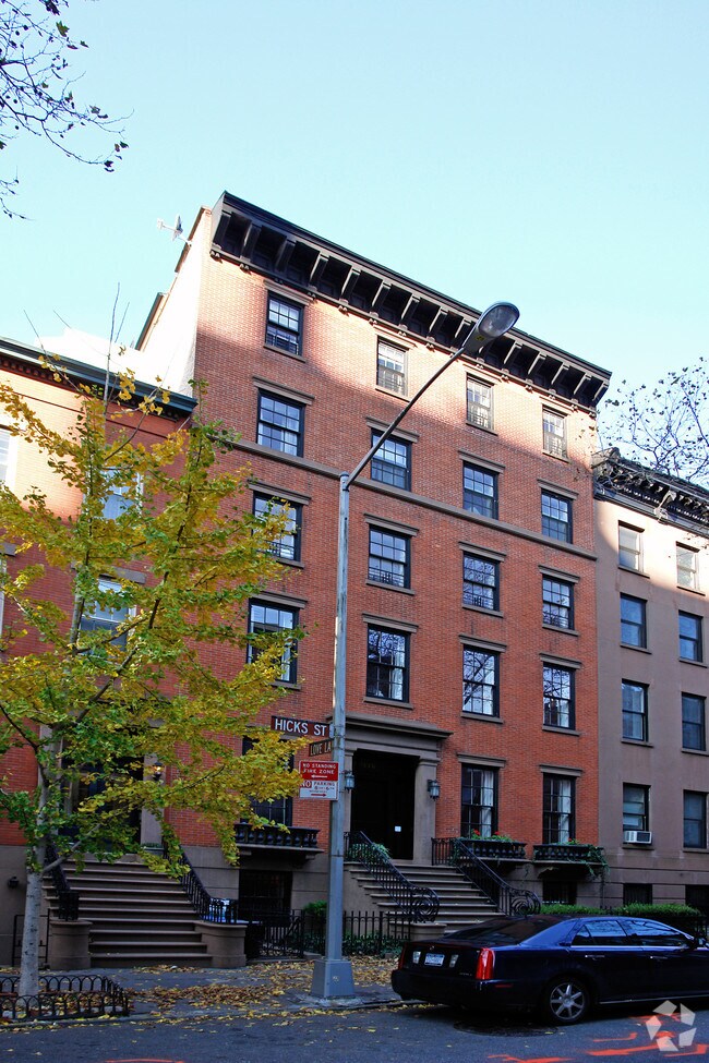 Building Photo - 170 Hicks St