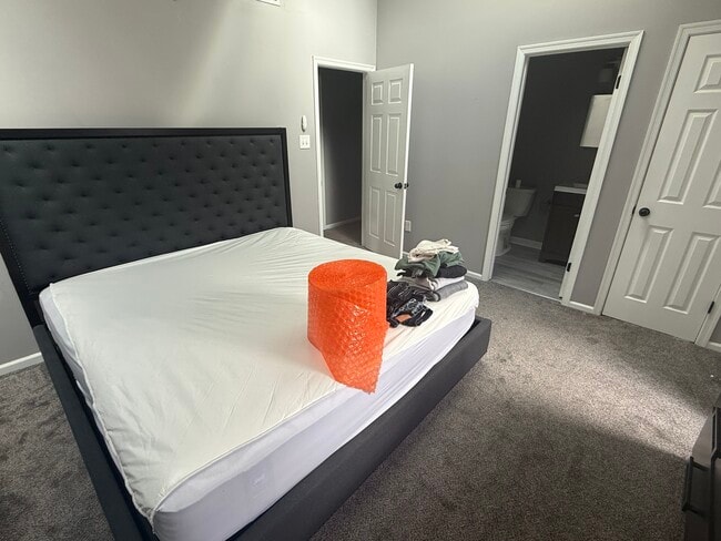 Dormitorio 1 con baño - 1 Michele Ct