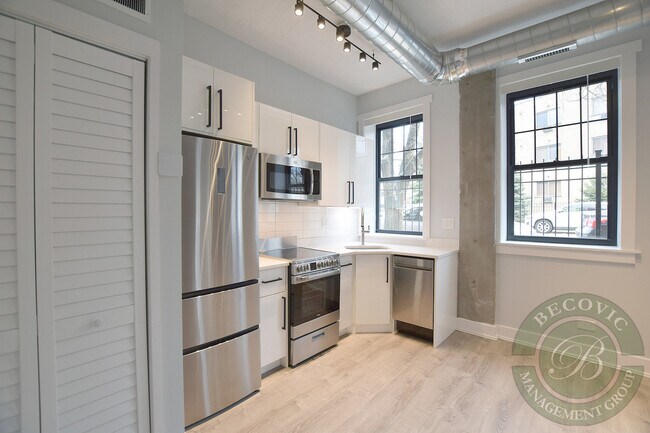 Foto del edificio - 7645 N Sheridan Rd