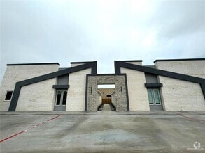 Building Photo - 107 San Jose Dr