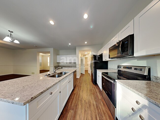 Foto del edificio - 6594 Abbeywood Dr