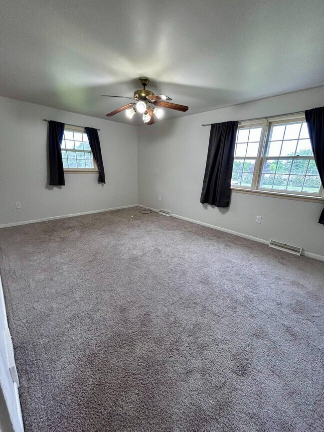 Building Photo - 2572 Forge Rd