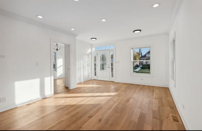 Building Photo - 1106 Rose Ave