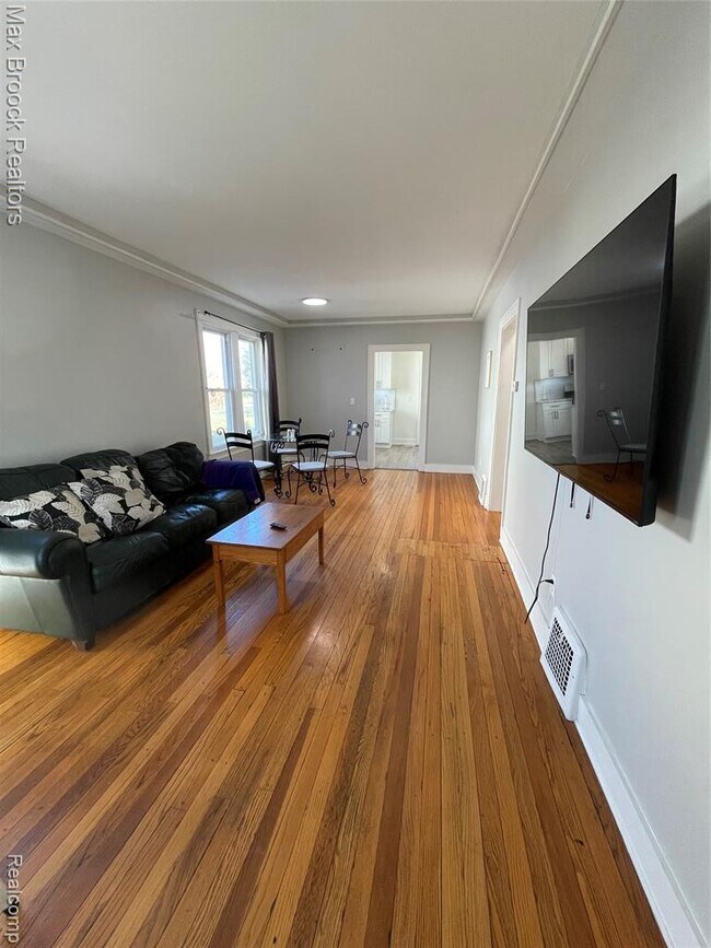 Foto del edificio - 808 Laprairie St