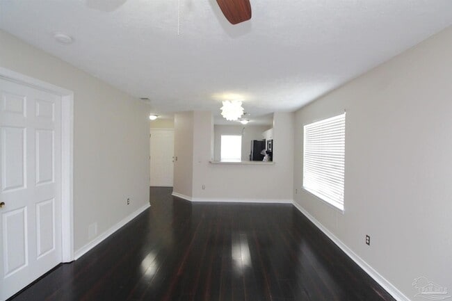 Building Photo - 7680 Chablis Cir