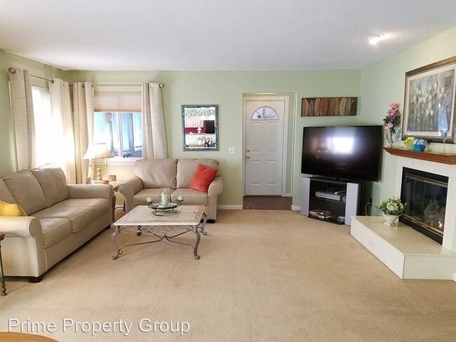 Foto del edificio - 3 br, 2 bath House - 2909 Clayton Blvd