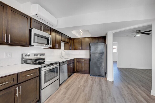 Building Photo - 1774 Willow Trl