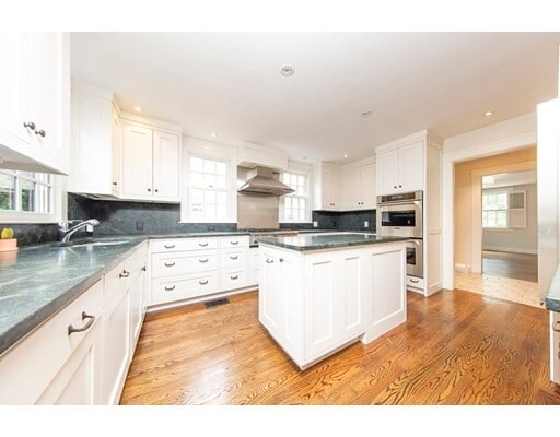 Building Photo - 257 Mount Auburn St