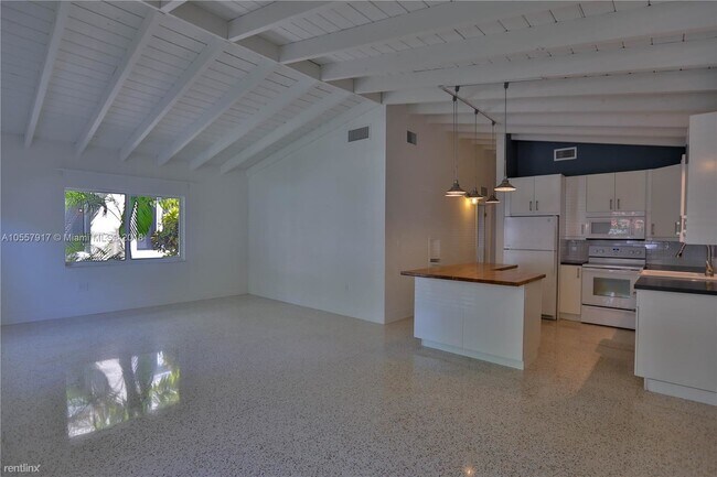 Building Photo - 3 br, 2 bath House - 1264 Milan Ave