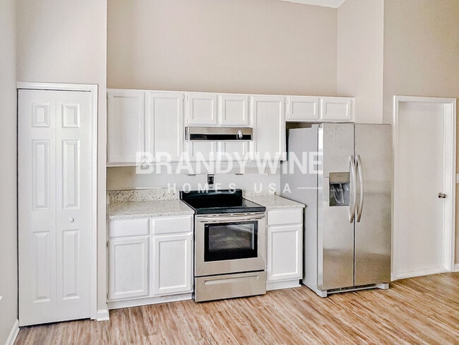 Foto del edificio - 439 Moby Dick Dr N