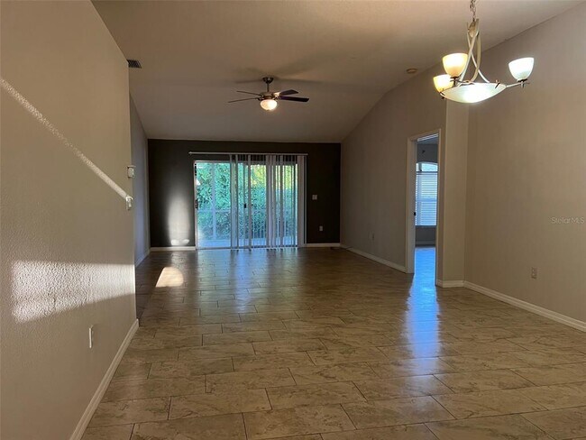 Foto del edificio - 1413 Watermill Cir
