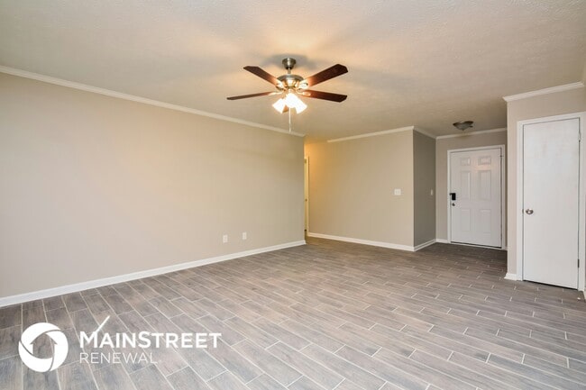Building Photo - 1642 Sugarmaple Dr SW
