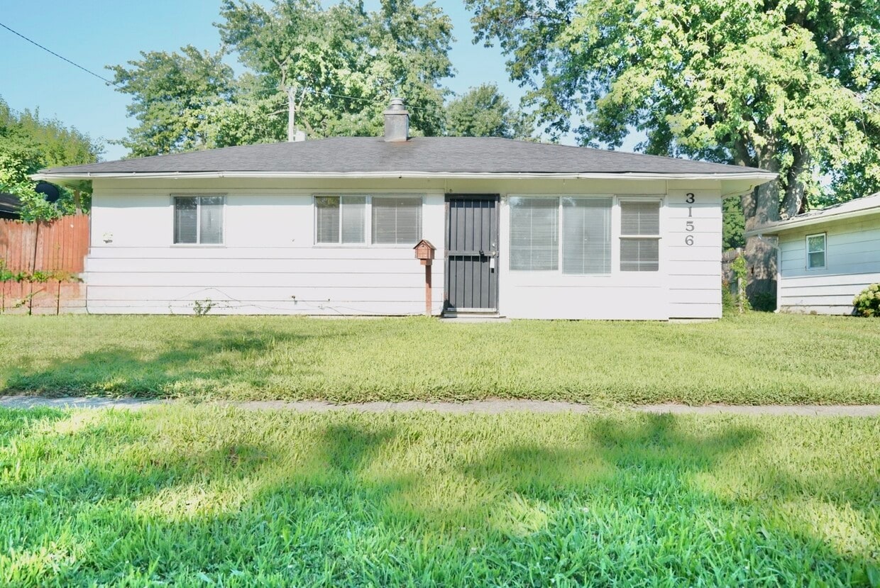 Foto principal - 3156 Eagledale Dr