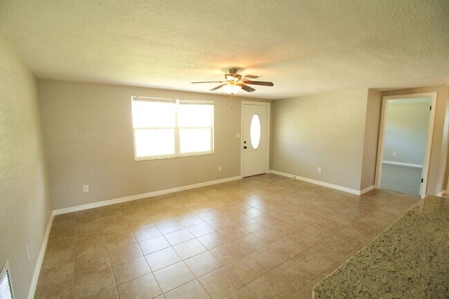 Foto del edificio - 4632 Salvia St