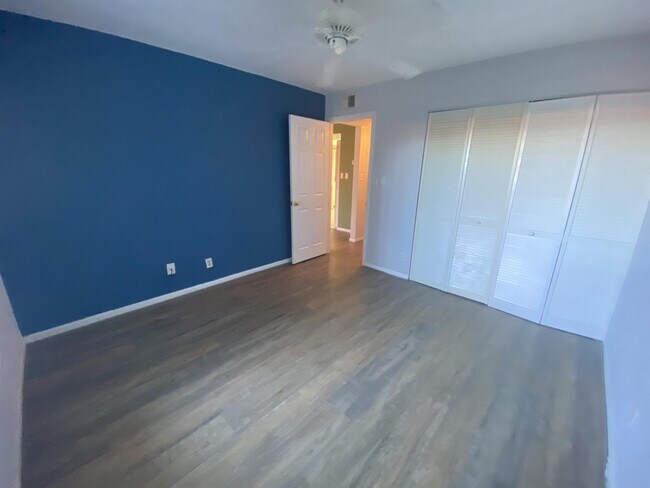 Building Photo - 1515 Huntington Ln