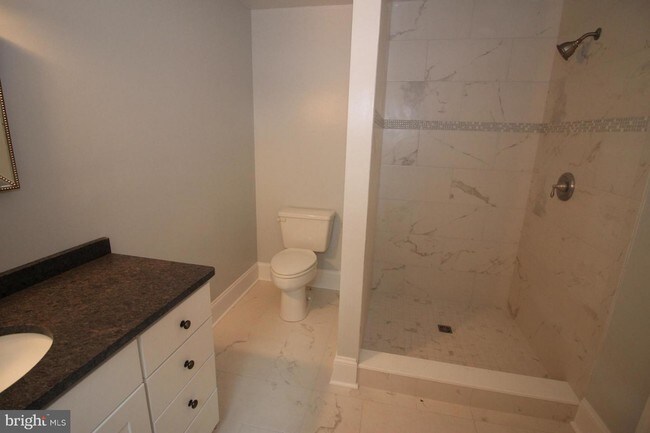 Foto del edificio - 26339 Tunis Mills Rd