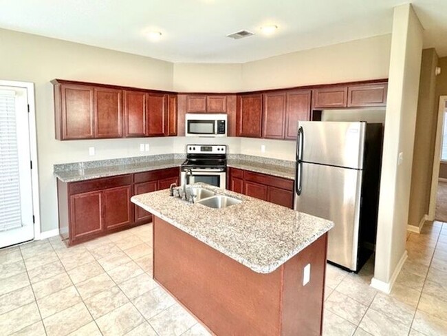 Building Photo - Move In Special! Half off of March Rent wi...