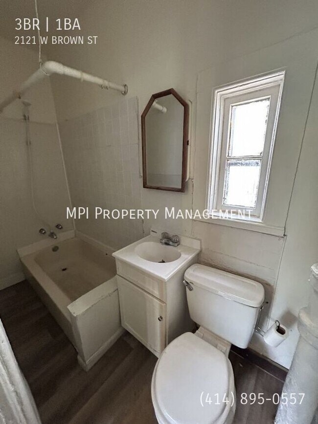 Foto del edificio - 2121 W Brown St
