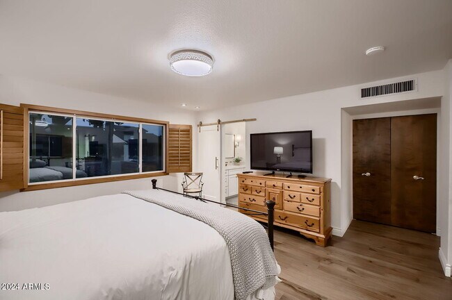 Foto del edificio - 1305 E Steamboat Bend Dr